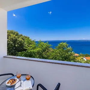 Private Stara Baška